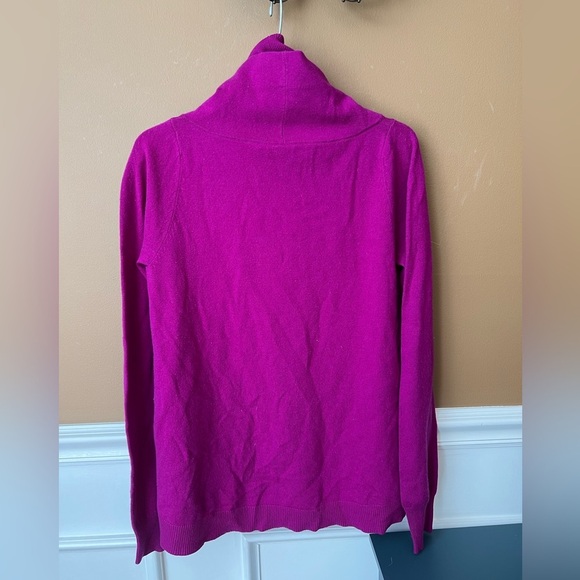 Diane Von Furstenberg Dustie Vibrant Magenta Turtleneck Cashmere Sweater Wool M - Picture 3 of 8